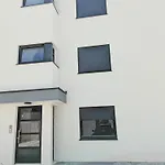 New! Jolie In - With Free Parking And Terrace! Апартаменты