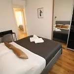 Апартаменты New! Jolie In - With Free Parking And Terrace!