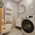Апартаменты New! Jolie In - With Free Parking And Terrace!