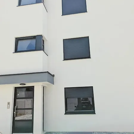New! Jolie In - With Free Parking And Terrace! Apartman