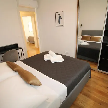 Apartman New! Jolie In - With Free Parking And Terrace!