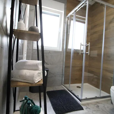 New! Jolie In - With Free Parking And Terrace! Apartman *