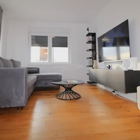 Apartman New! Jolie In - With Free Parking And Terrace! *