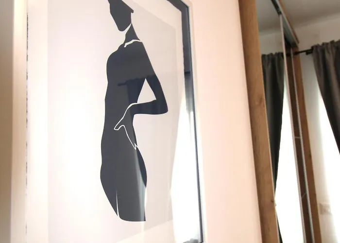 New! Jolie In - With Free Parking And Terrace! Задар