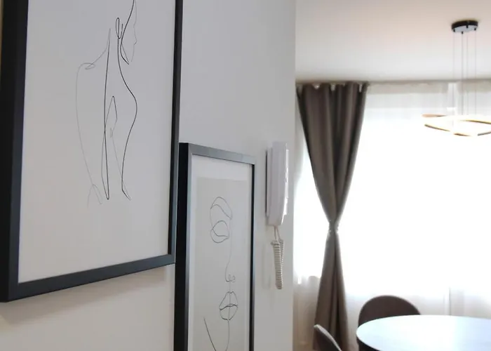 New! Jolie In - With Free Parking And Terrace! Задар