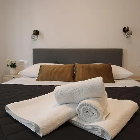 Apartment New! Jolie In - With Free Parking And Terrace! Zadar