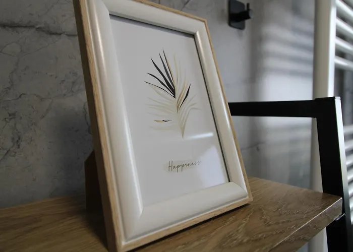 New! Jolie In - With Free Parking And Terrace!