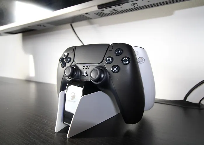 New! Jolie In - With Free Parking And Terrace!