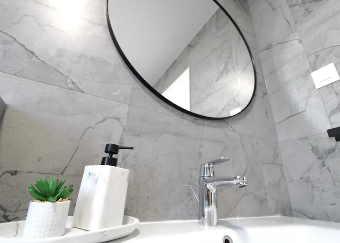 New! Jolie In - With Free Parking And Terrace! * Zára